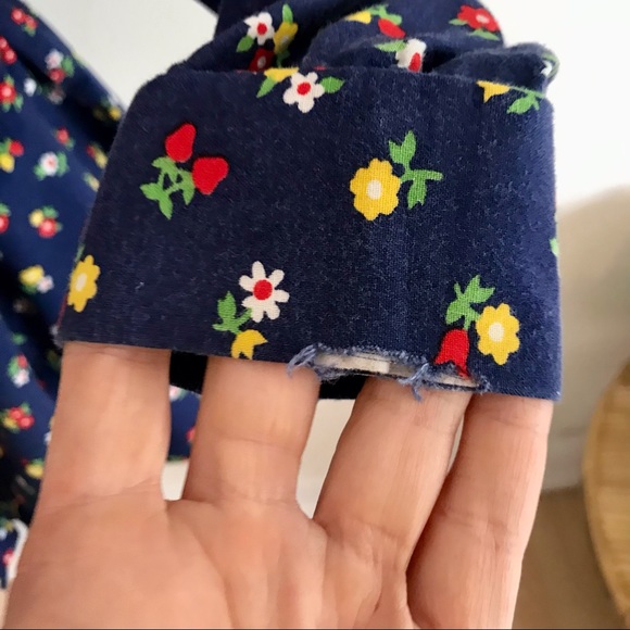 Vintage 1970s Cotton Peasant Top, Navy Blue Floral, Size Small - Picture 8 of 10